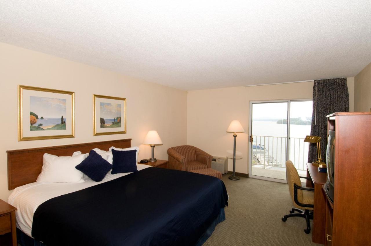Baymont On The Lake By Wyndham Hot Springs Exterior foto
